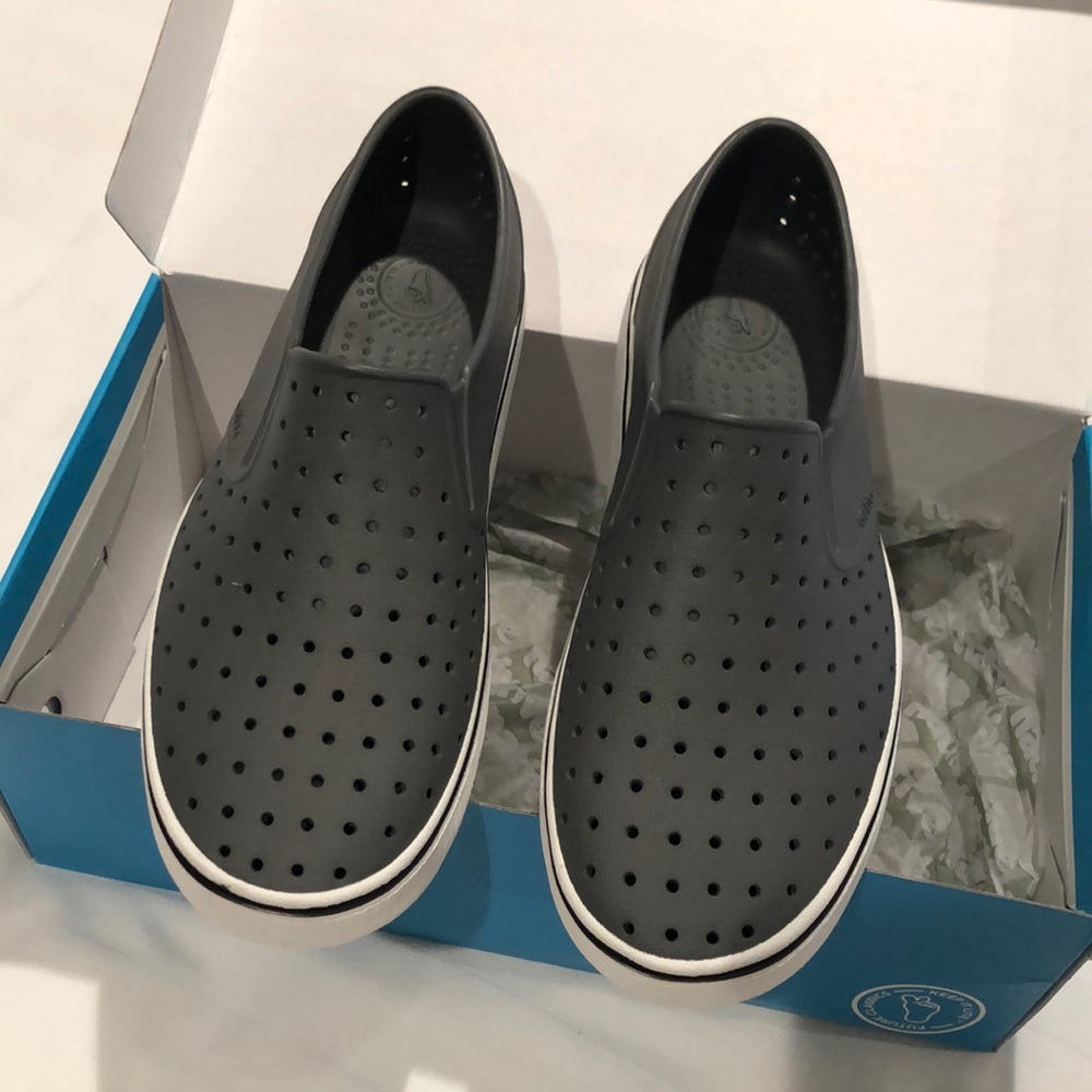 Native Miles Men’s slip-on shoe